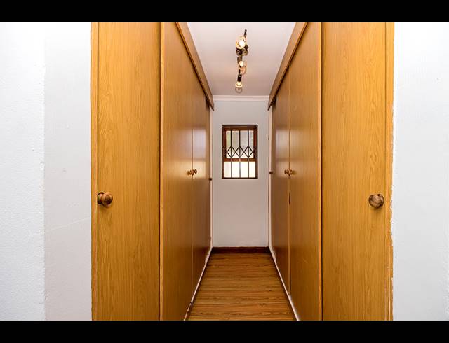 3 BEDROOM HOUSE FOR SALE IN TABLE VIEW